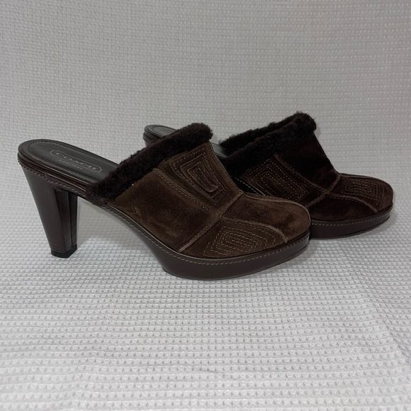 Coach Aubrey Chocolate Brown Suede Leather Fleece Mules Slide Clogs size 10 - Picture 4 of 8
